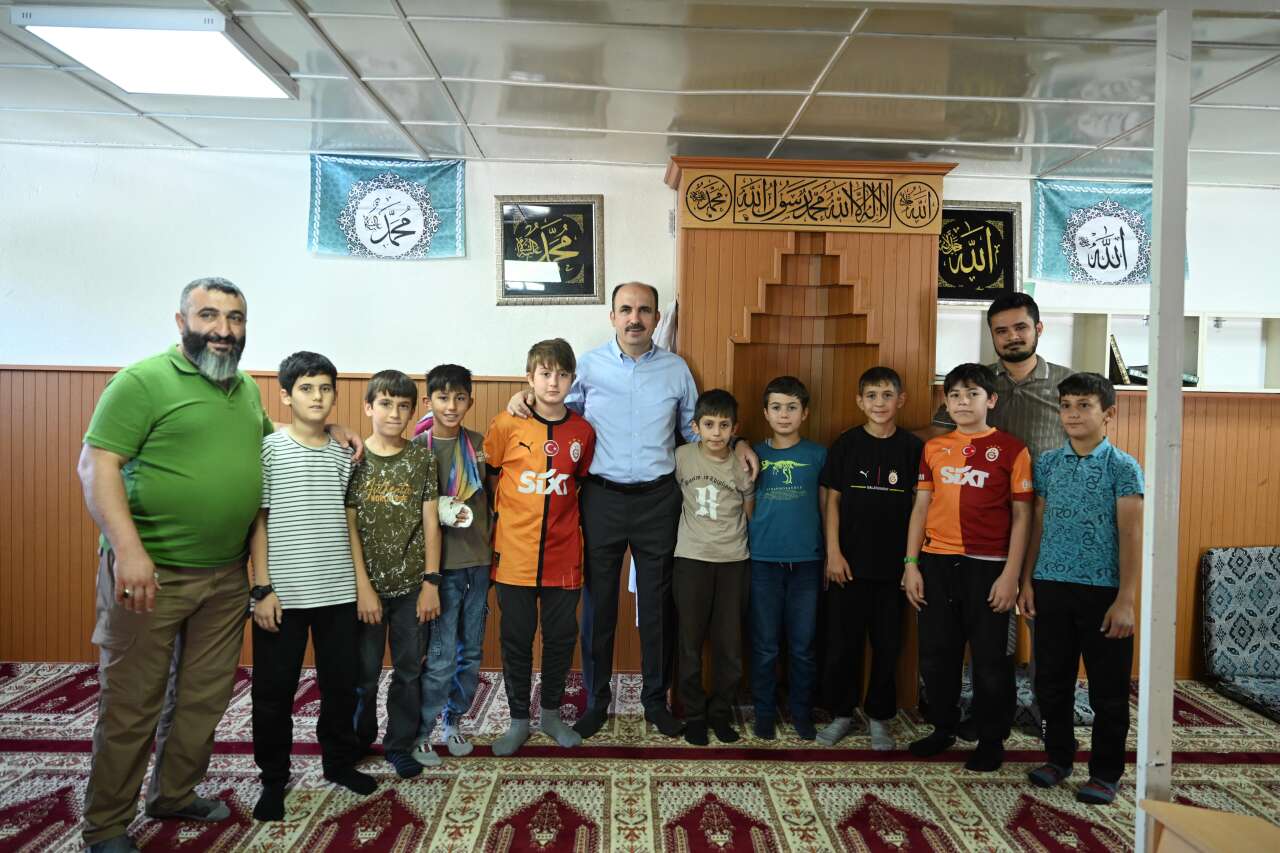 Konya’da anlamlı buluşma! Başkan Altay’a büyük ilgi gösterdiler 7
